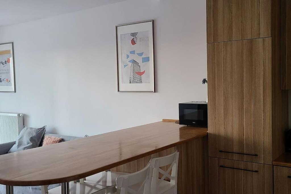 Wellsituated 1 Bedroom Condo In Warsaw Freeparking Esterno foto