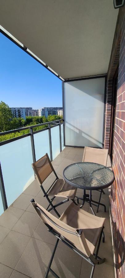 Wellsituated 1 Bedroom Condo In Warsaw Freeparking Esterno foto